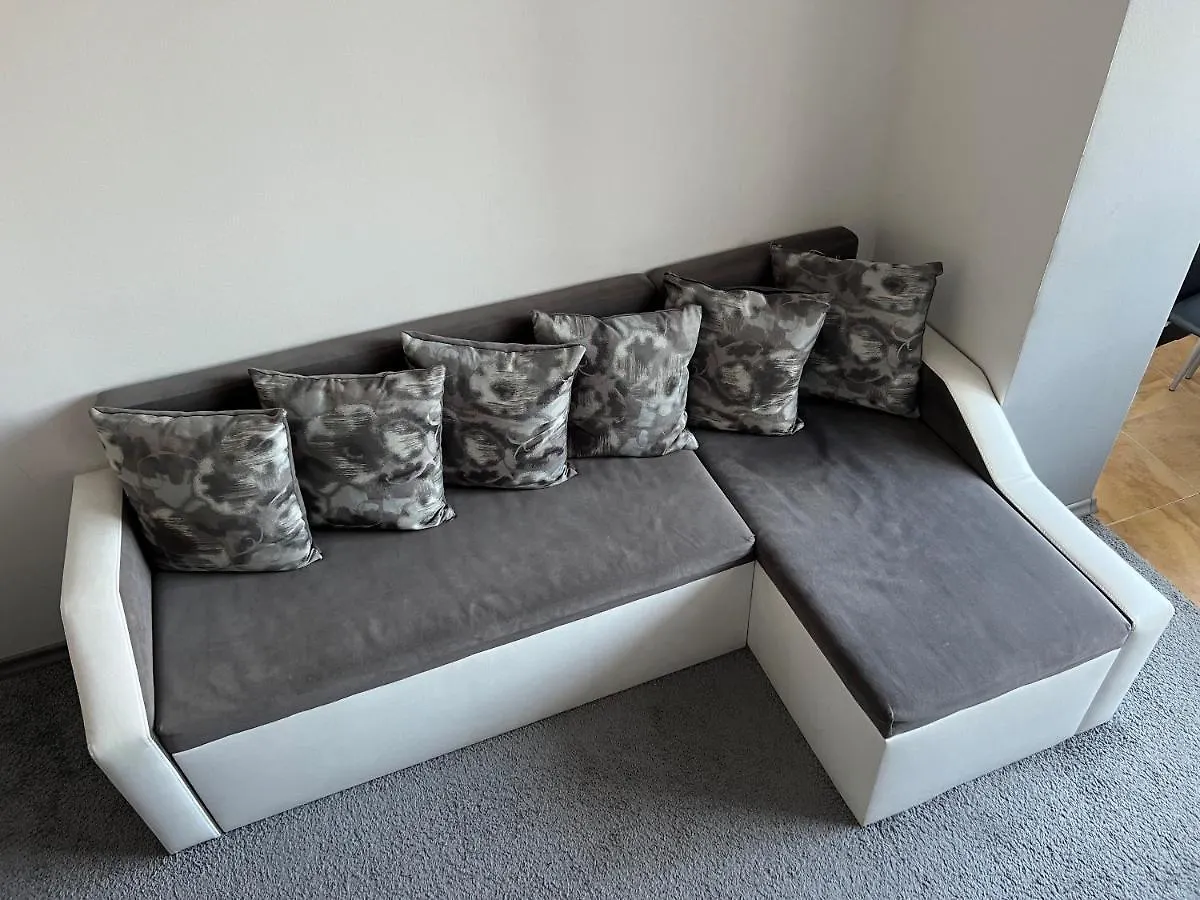 Cosy Central Apartment 바르나